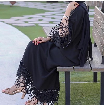 لابيل عبايه