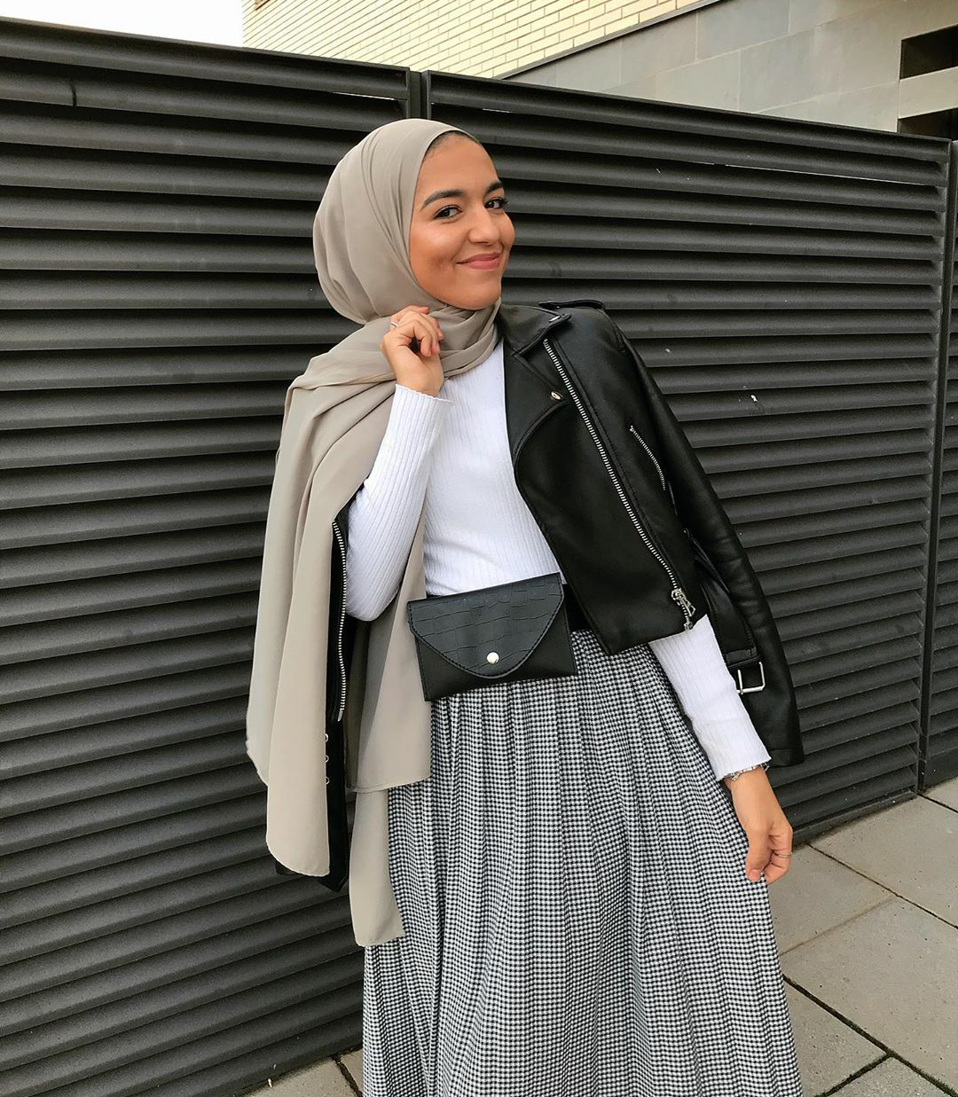 تنورة بطبعة houndstooth