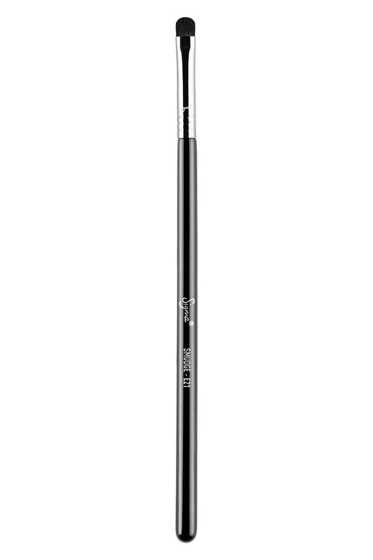 Sigma Beauty E21 Smudge Brush
