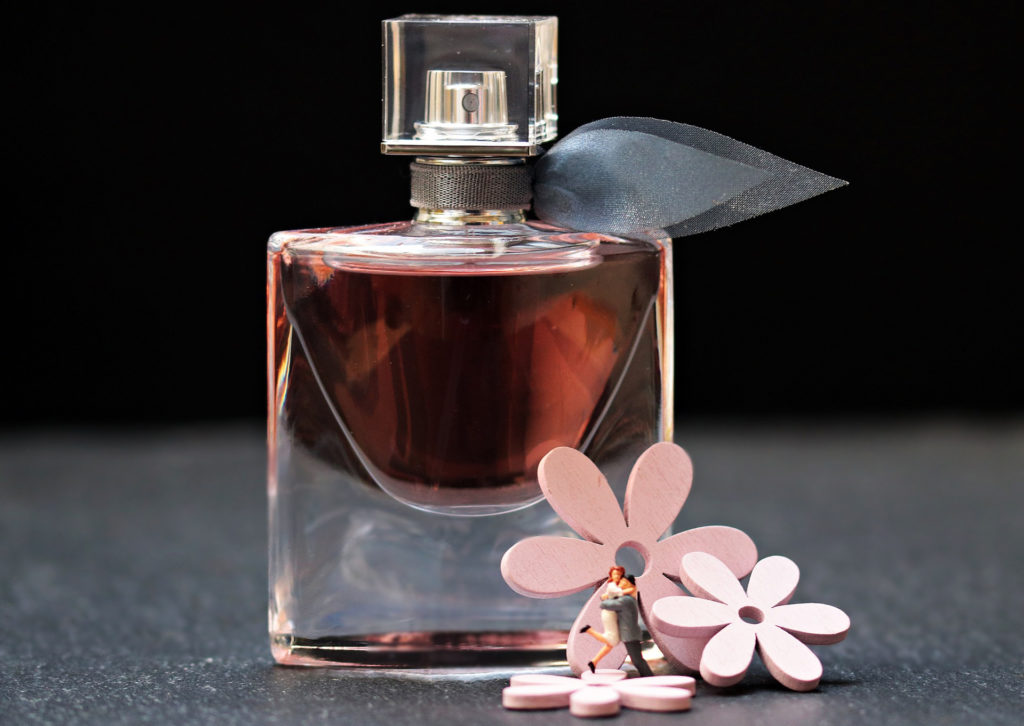 عطور البشرة الجافة