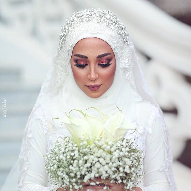 تطبيق مكياج عيون