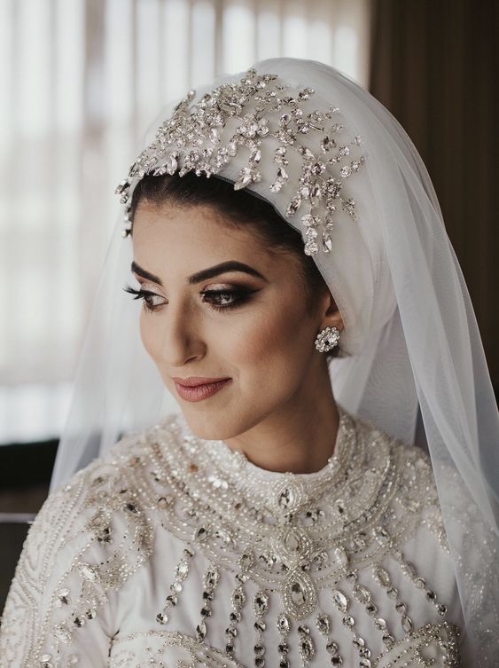 مكياج سموكي للعروس المحجبة