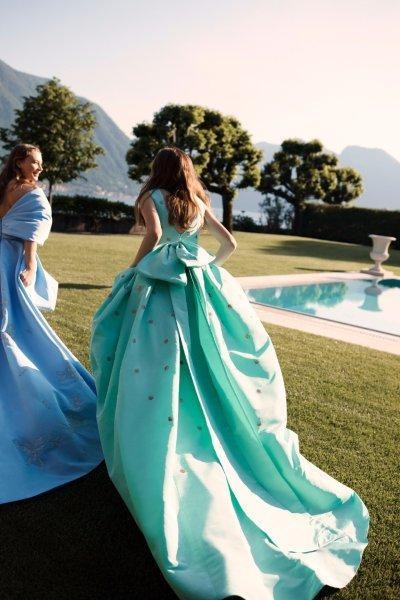 فساتين ملونة من مونيك لولييه Monique Lhuillier