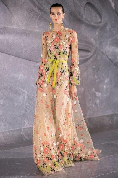 فستان نعيم خان Naeem Khan