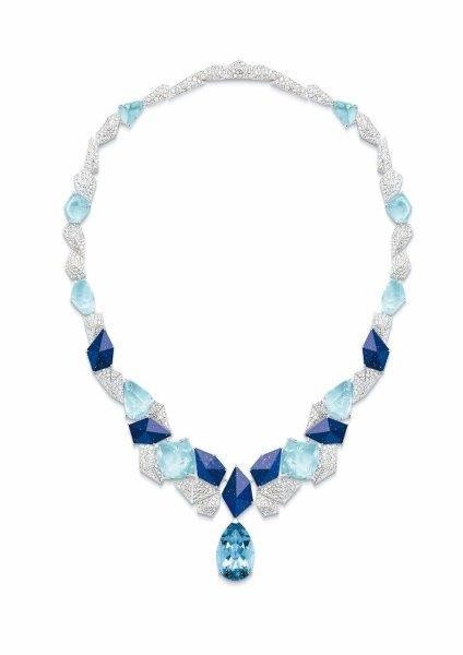 قلادات بياجيه Piaget