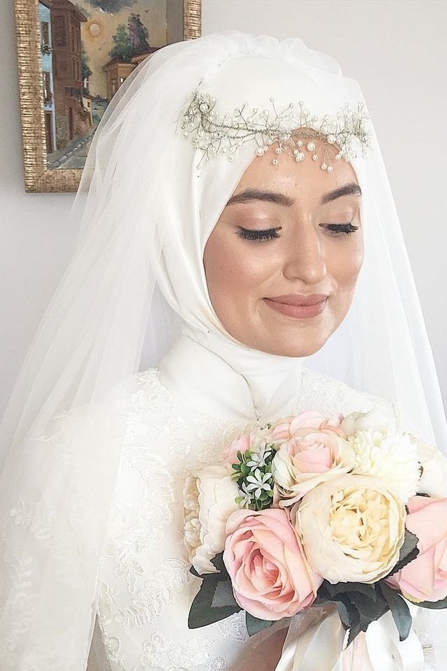 تيجان من الأحجار
