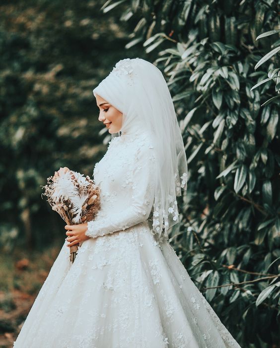 طرحة زفاف من الشيفون
