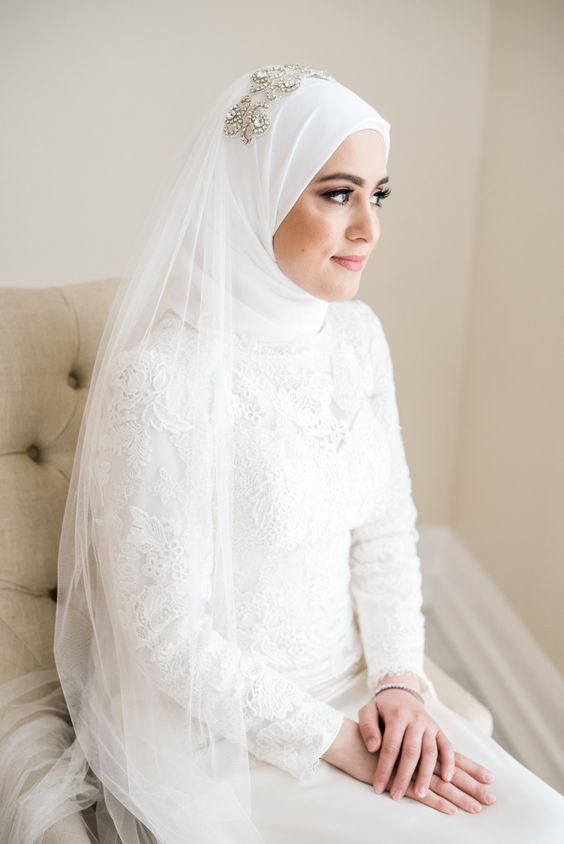 طرحة زفاف من التول