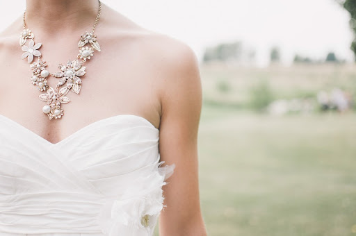 فستان الزفاف بقبّة القلب Neckline Sweetheart