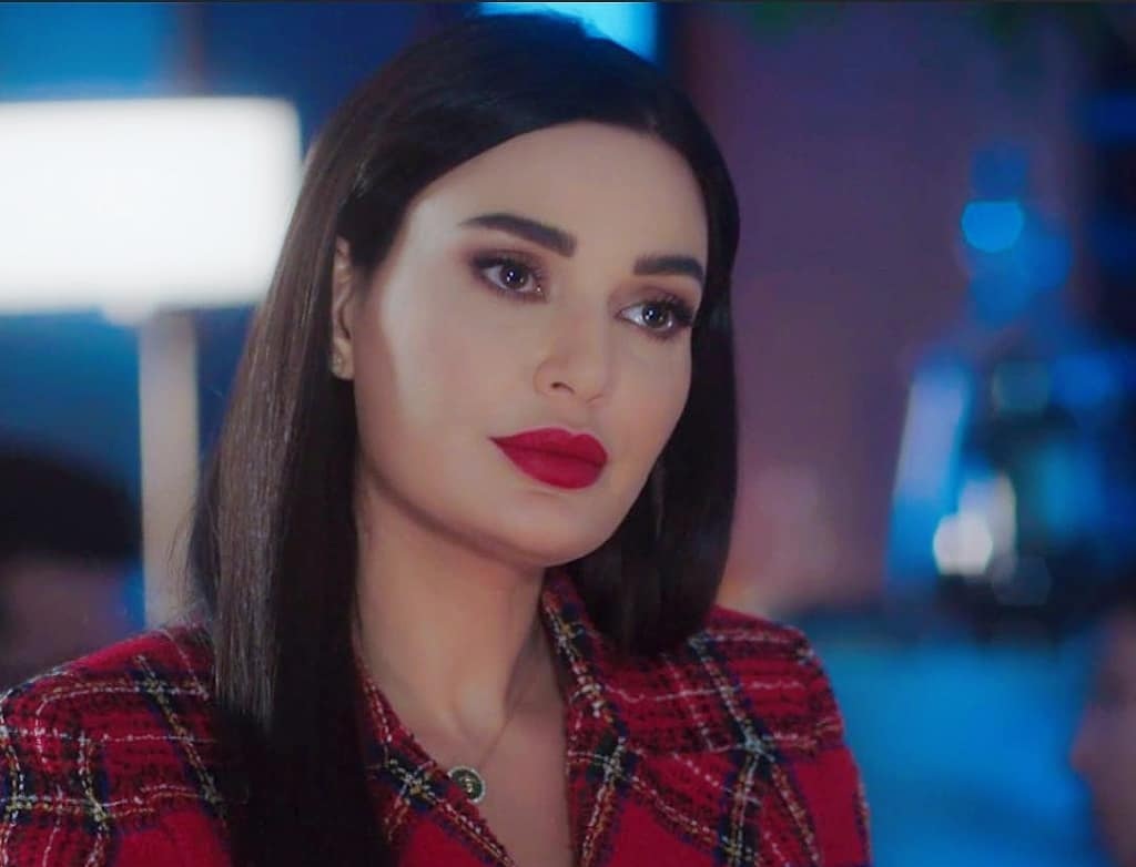 سيرين عبد النور ولقطة من المسلسل