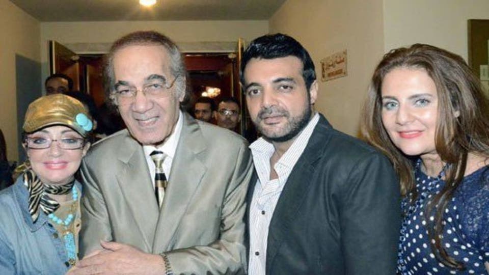 محمود ياسين وعائلته