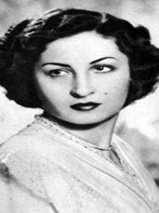 الراحلة عفيفة