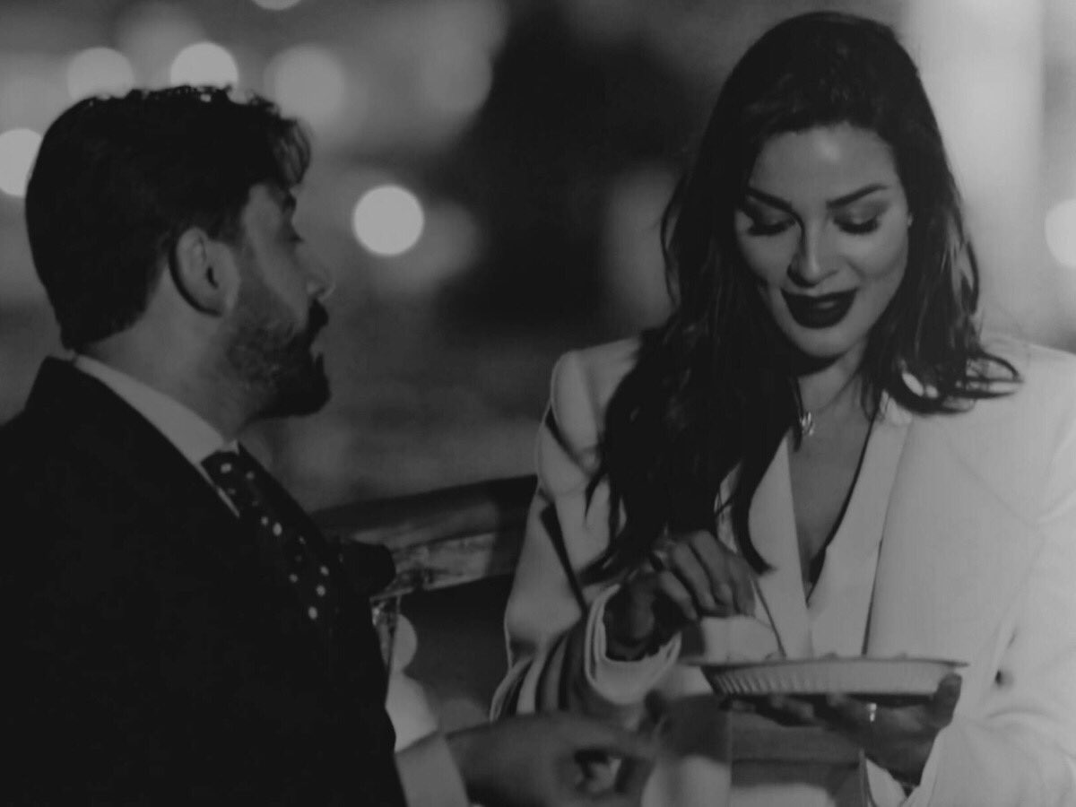 بطلا خمسة ونص نادين نجيم وقصي خولي