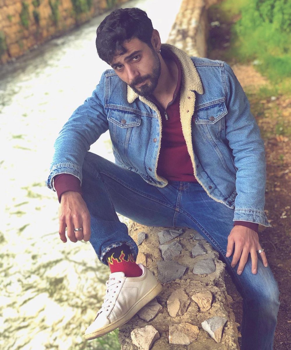 وسام فارس