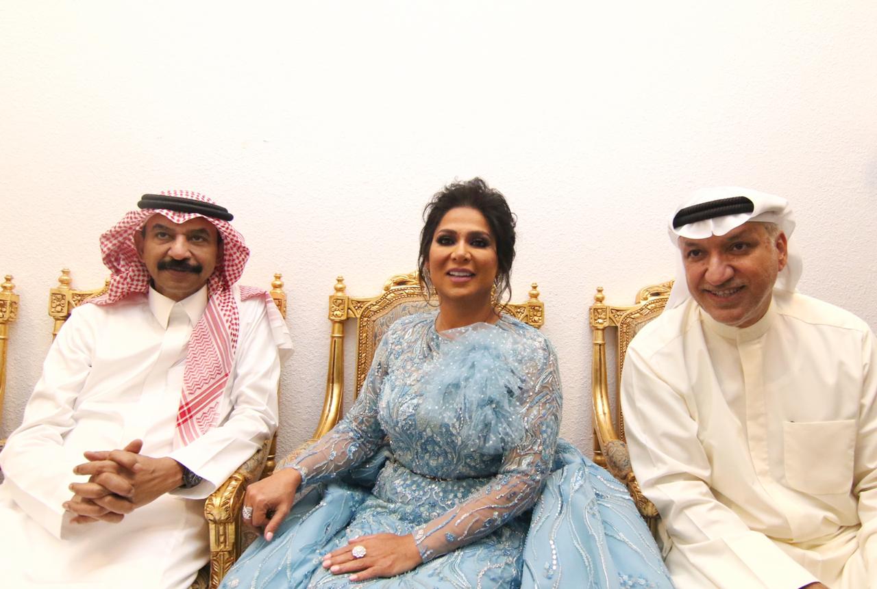 نوال الكويتية تتوسط سالم الهندي وعبادي الجوهر