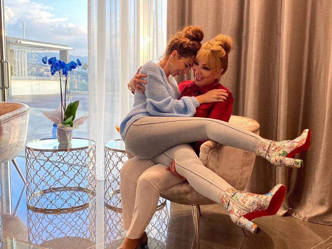 ميريام ووالدتها