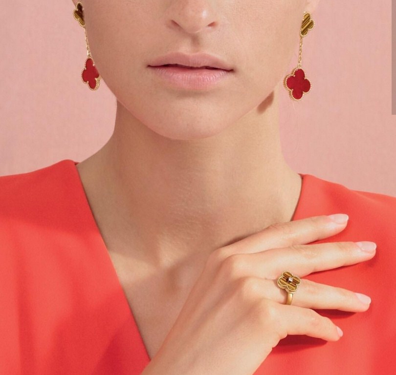 فان كليف أند أربلز Van Cleef&Arpels
