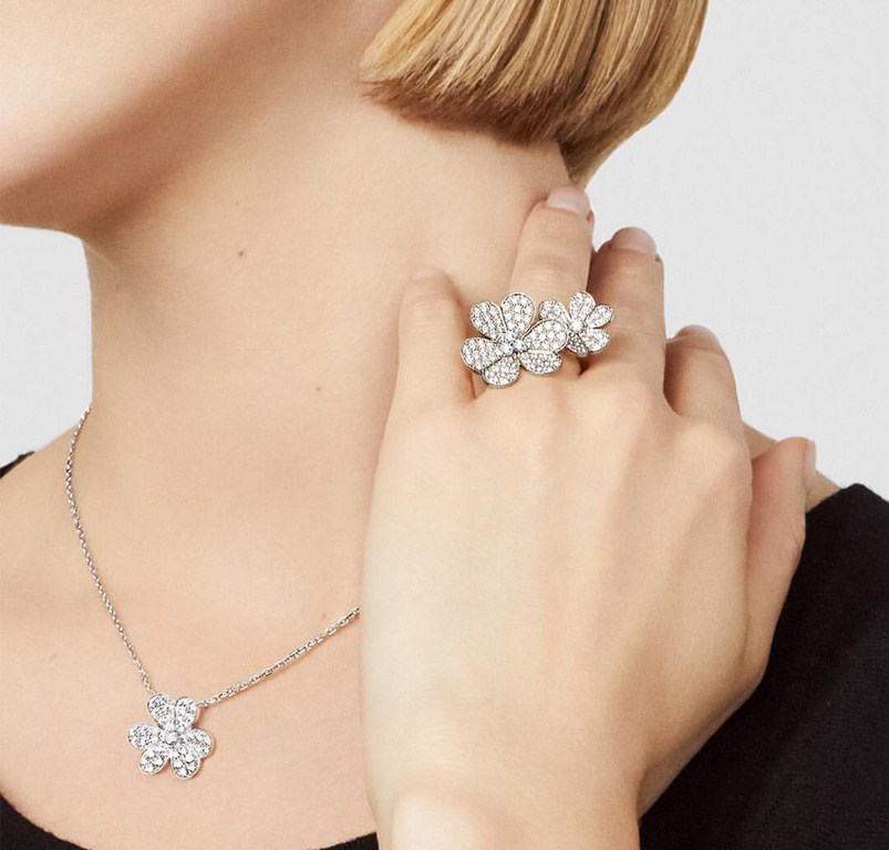 فان كليف أند أربلز Van Cleef&Arpels