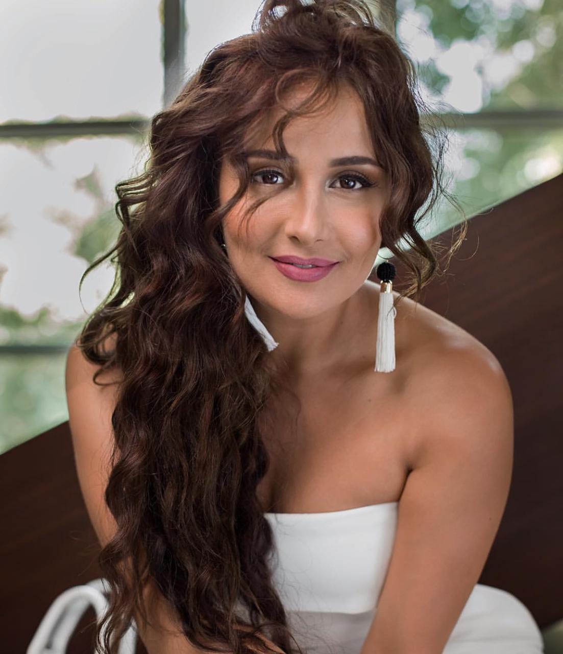 استوحي اكسسواراتكِ من الفنانة كندة حنا