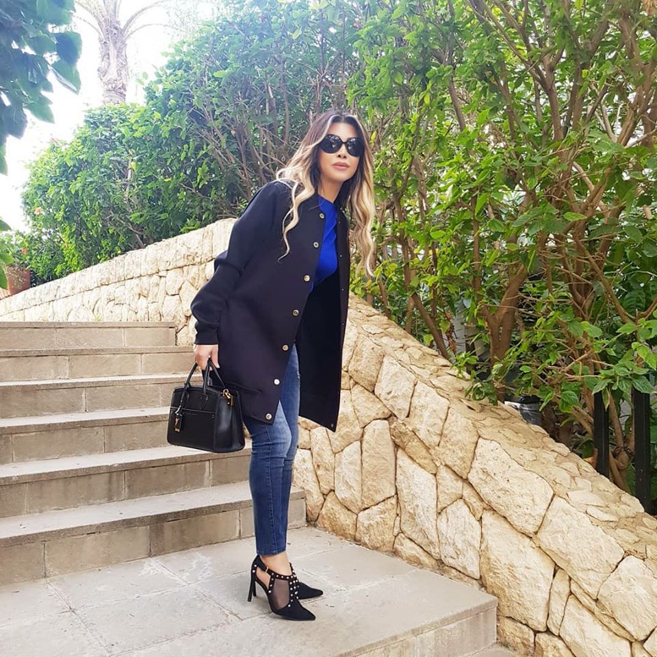  لوك خريفي سبور نسقته نوال الزغبي