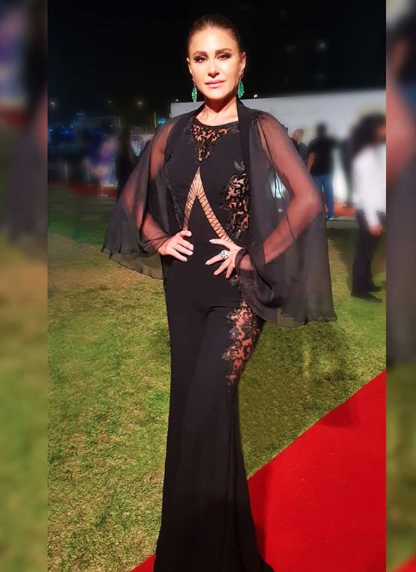 جمبسوت أسود من أنطوان القارح اختارته ديما قندلفت