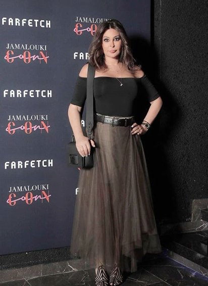 اليسا اختارت تنورة ماكسي من التول