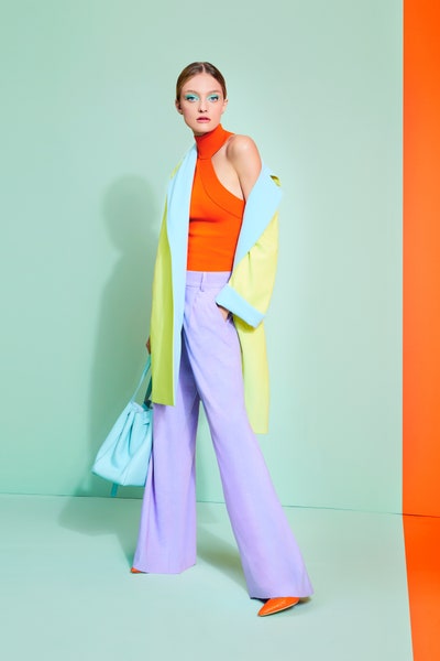 بليزر باللون الأصفر من اليس+اوليفيا Alice+Olivia