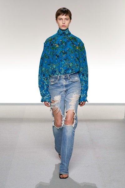 بنطلون دنيم ممزق من جيفنشي Givenchy