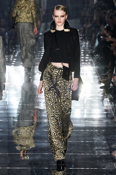بنطلون واسع بنقشات الفهد من توم فورد Tom Ford