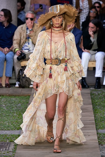 حذاء غلادييتر من إترو Etro