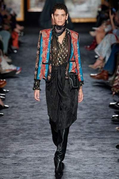 جاكيت رسمي بطبعات نسيج السجاد من إيترو Etro