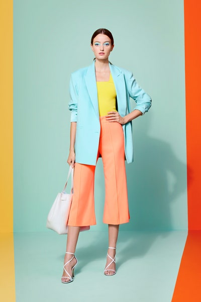 البليزر بألوان الكاندب من اليس+اوليفيا Alice+Olivia