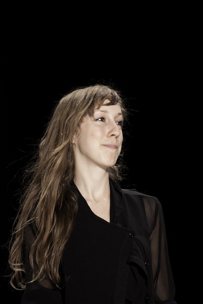 مصممة الأزياء ايرز فان هيربين Iris Van herpen