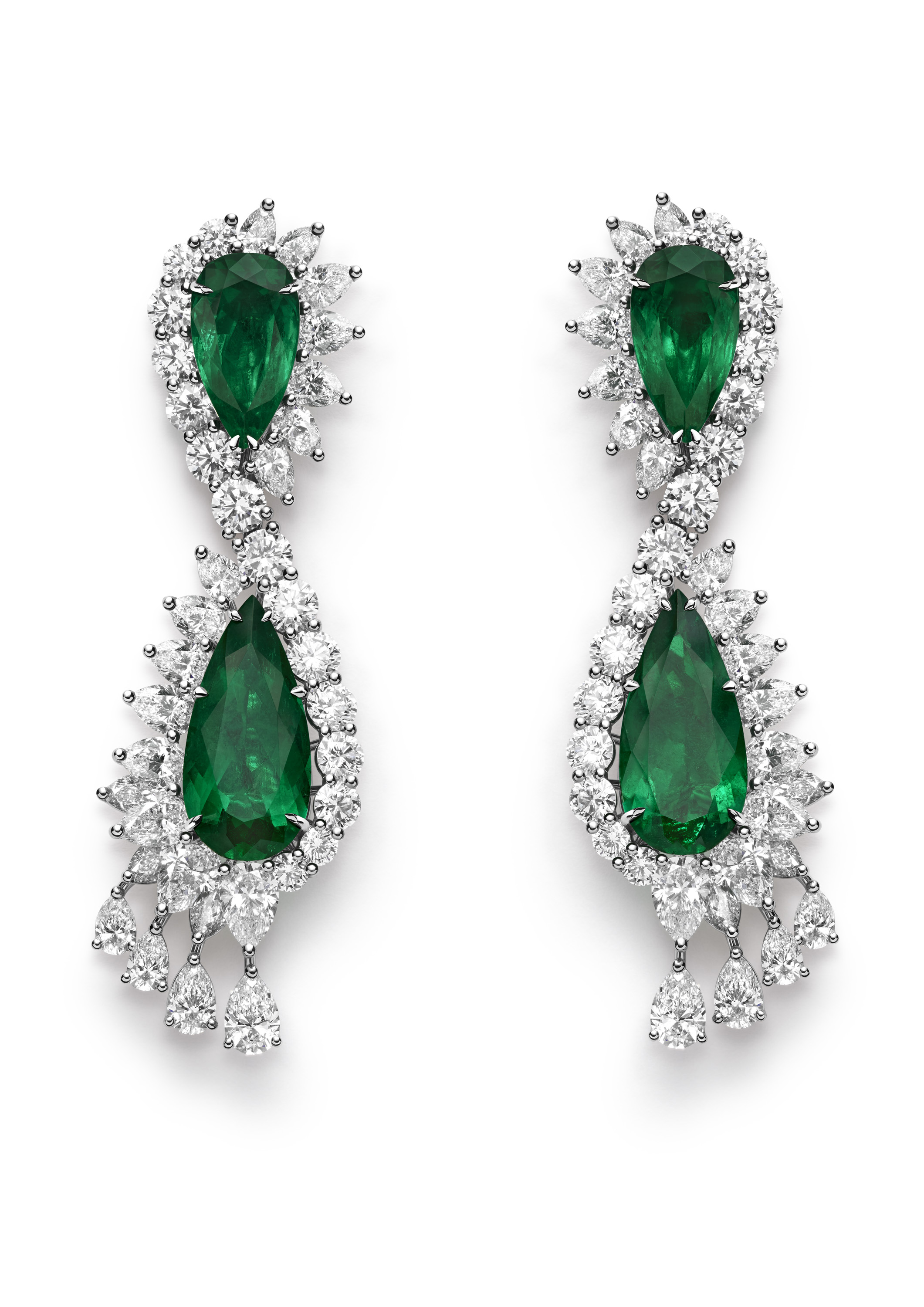 أقراط زمرد من شوبارد Chopard