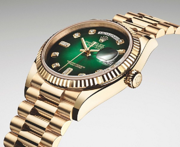 ساعة فاخرة من رولكس Rolex