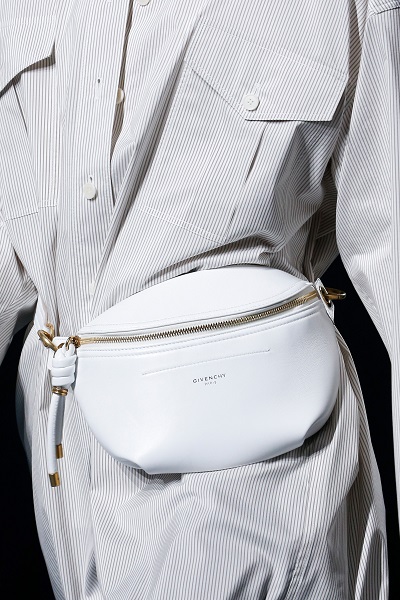شنطة خصر من جيفنشي Givenchy