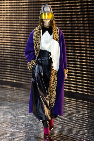سروال الجلد من غوتشي Gucci
