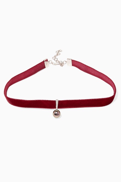 تشوكر Choker من روبرت وان لإطلالات الجامعة