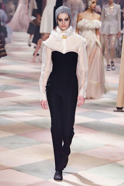 -جمبسوت من كريستيان ديور Christian Dior