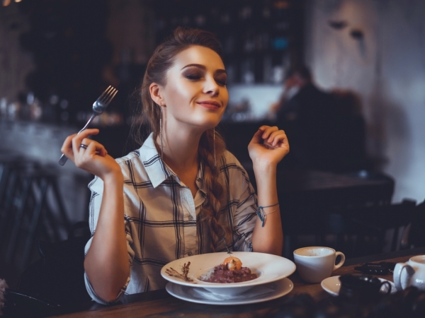 اتيكيت المطاعم لحضور لائق