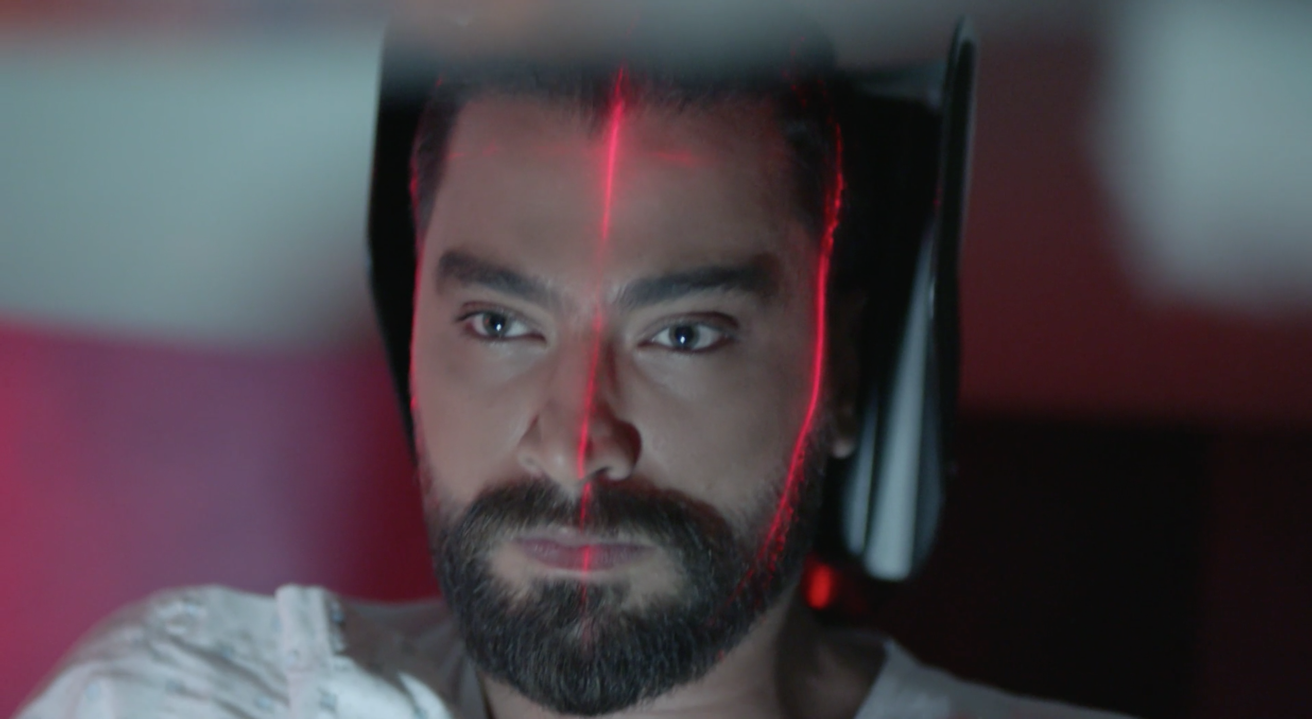 معتصم النهار من مسلسل خمسة ونص
