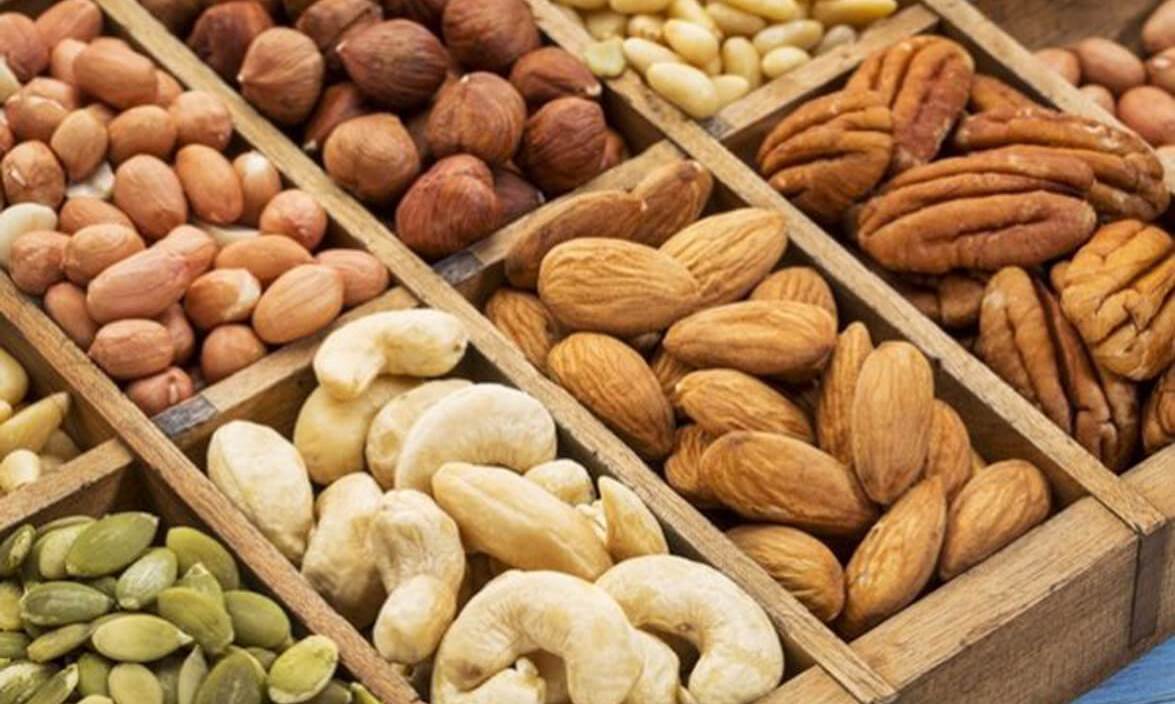 المكسرات مهمّة للصحة الجلدية