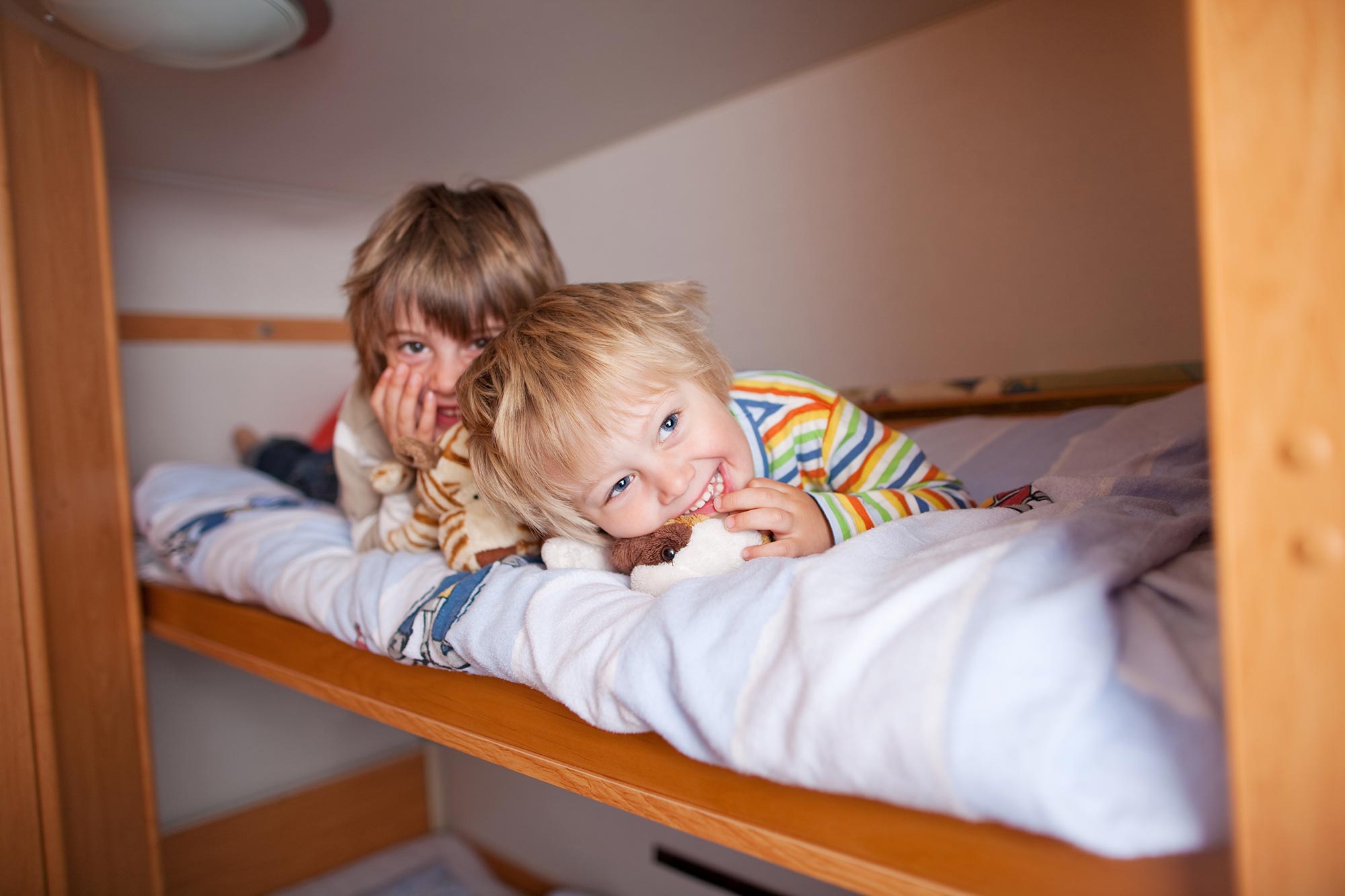 sharing_room1.jpg
