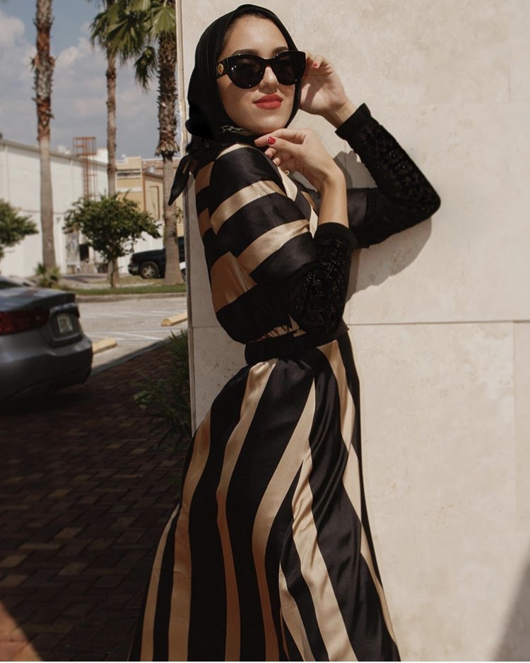 فستان ساتان ناعم مخطط