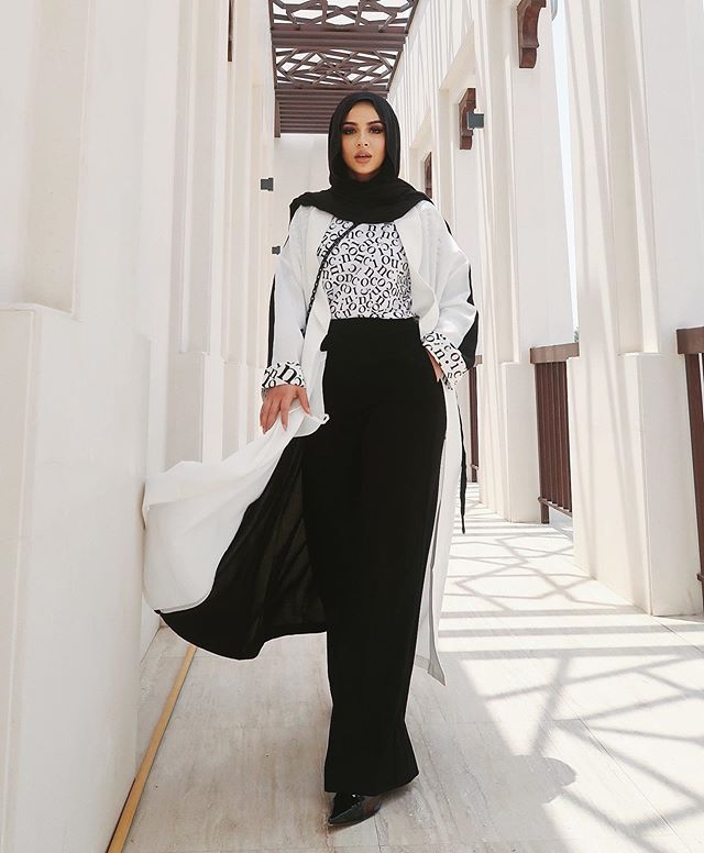 البناطيل عالية الخصر الواسعة مع المعطف الصيفي
