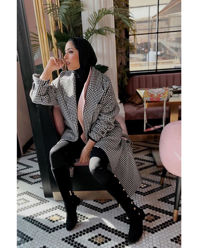 المعطف الطويل مع نقشة الـ houndstooth