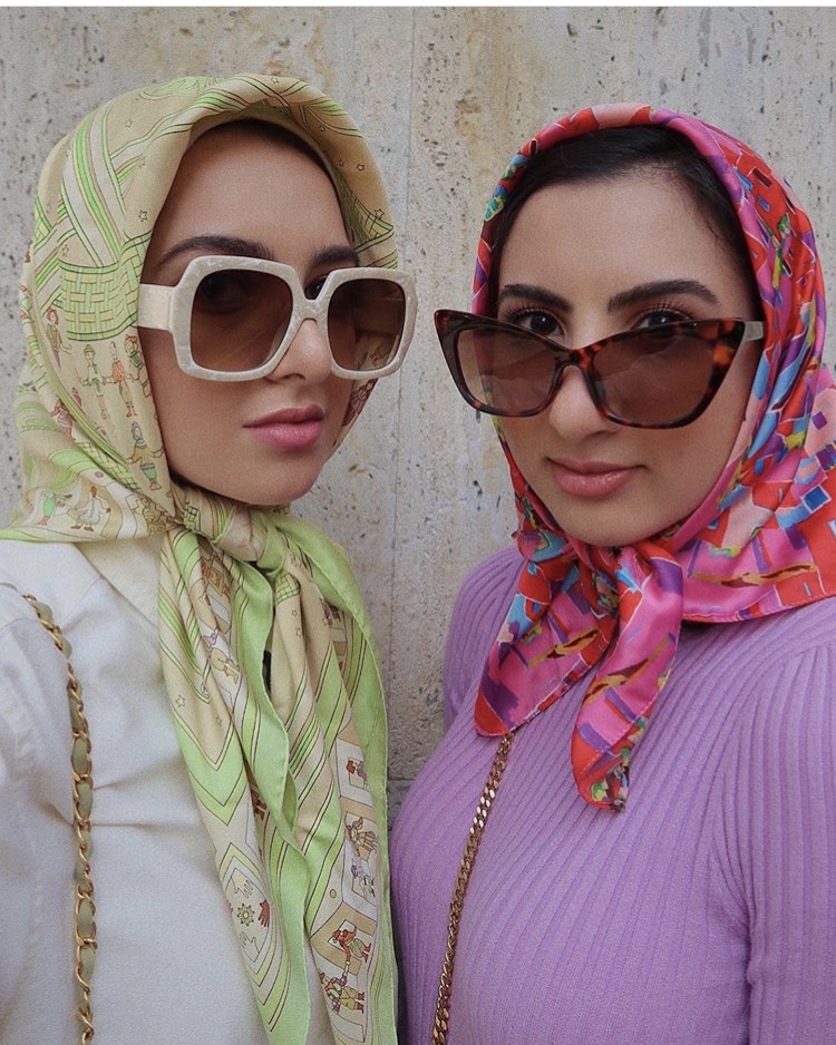 لفة الحجاب التركي مع السكارف بلمسة عصرية من سمر البارشا