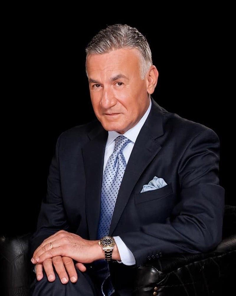 عزت أبو عوف