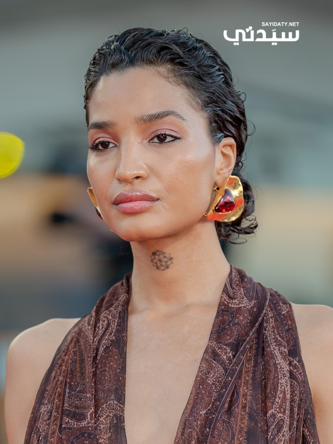إنديا مور India Moore