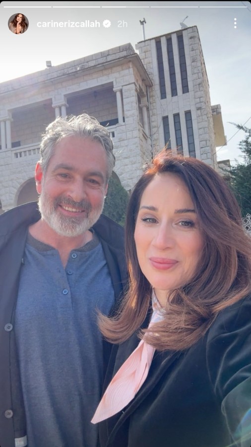 نشرت كارين رزق الله صورة جمعتها بيورغو شلهوب عبر ستوري حسابها على إنستغرام من موقع تصوير مسلسل المحافظة 15
